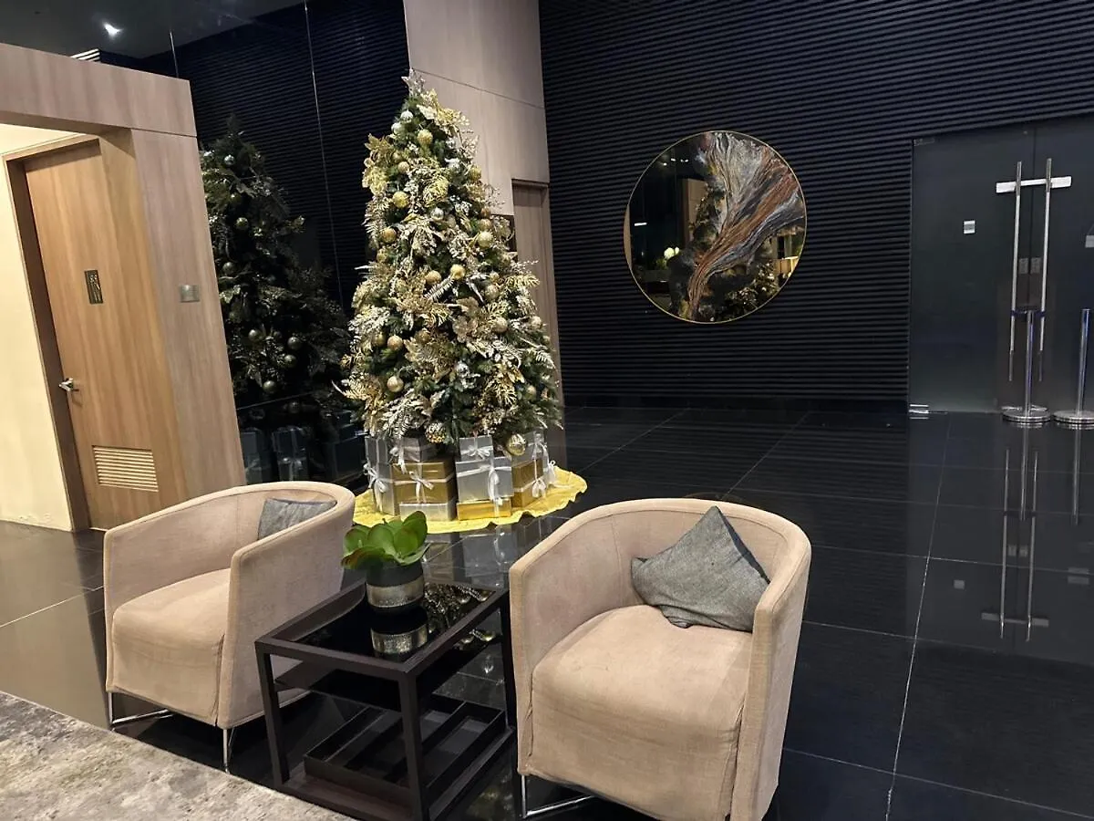 Apartment Heavenly Holiday Italian Rome Air Makati Gym Swim Park 300 Manila