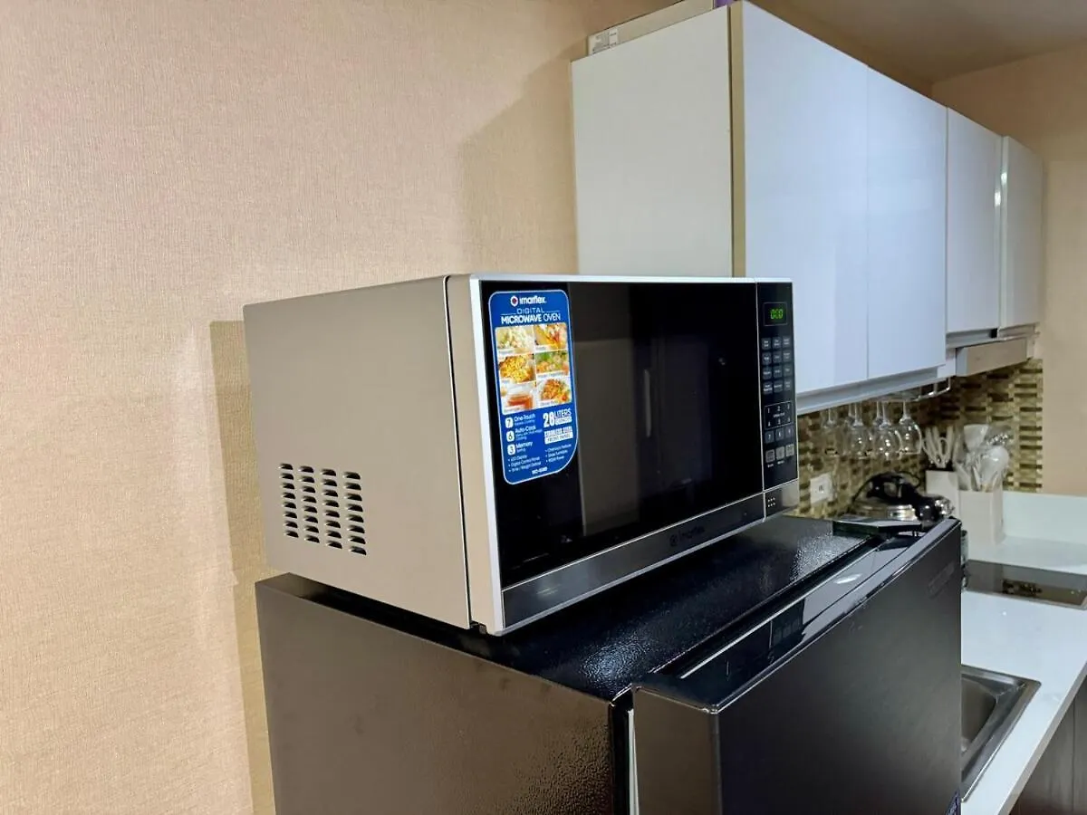 Apartment Heavenly Holiday Italian Rome Air Makati Gym Swim Park 300 Manila Philippines